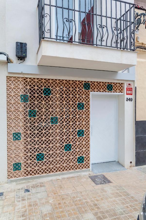 Vila Three Floor House With Terrace Valencie Exteriér fotografie