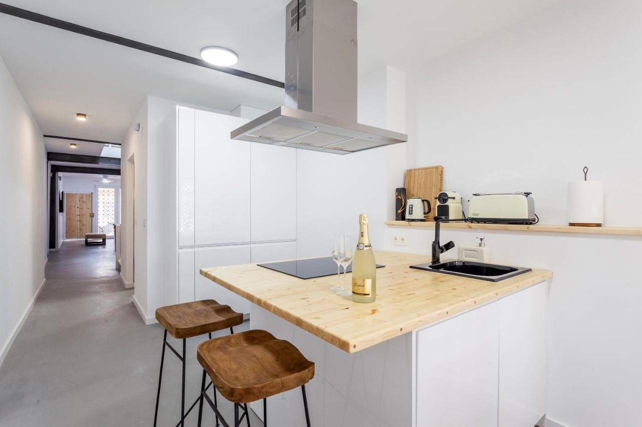 Vila Three Floor House With Terrace Valencie Exteriér fotografie