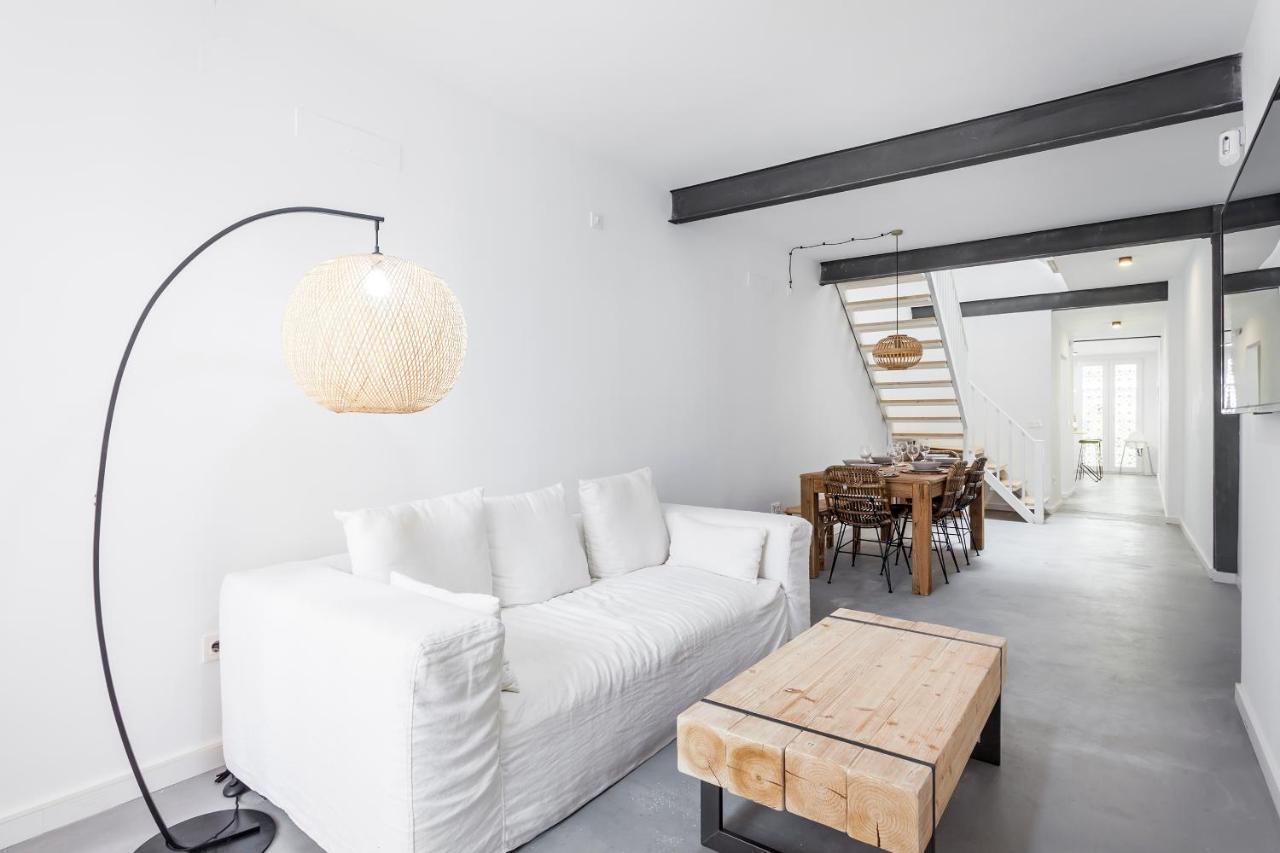 Vila Three Floor House With Terrace Valencie Exteriér fotografie